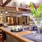 Gasthuis A Restaurace Stare Casy