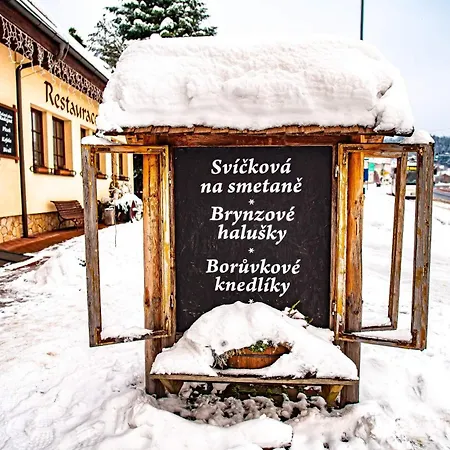 Gasthuis A Restaurace Stare Casy Horní Bečva