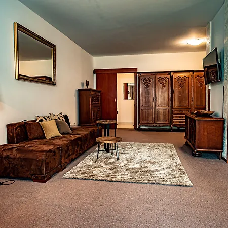 Konukevi A Restaurace Stare Casy 3*